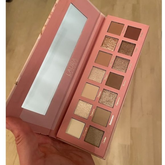 Laura Geller Other - NIB Laura Geller The Casual Collection Beige & Brown Eyeshadow Palette